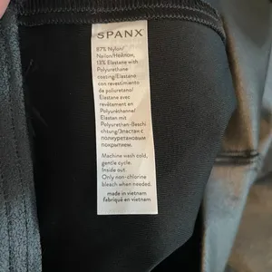 SPANX Women Plus Size 1X Black Faux Leather Skater Mini Skirt Edgy Rocker Punk thumbnail 6