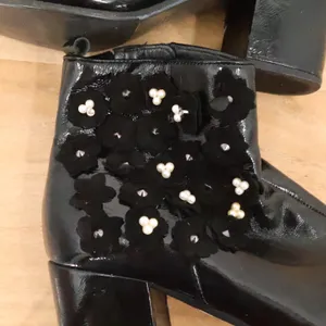 Kennel Schmenger Patent Leather Floral Pearl Ankle Boots Square‎ Toe Size 7.5 thumbnail 9