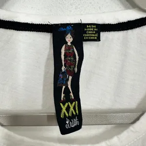 Forever 21 Y2K White Graphic Tee with Puff Sleeves French Dancer Beaded Size Medium thumbnail 4