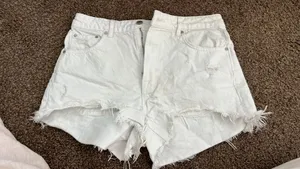 ZARA White Denim Shorts thumbnail 1