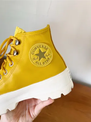 Converse • CTAS Gore-Tex Waterproof Lugged Leather Hi Boots Sneaker Gold Dart thumbnail 9