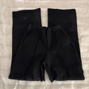 Women’s Black Cargo Lightweight Straight Pants Size XS thumbnail 1