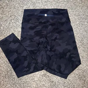 Lululemon Leggings thumbnail 1
