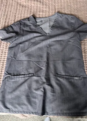 FIGS Scrub Top thumbnail 1