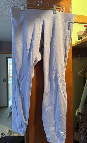 Light Lavender Nike leggings thumbnail 1