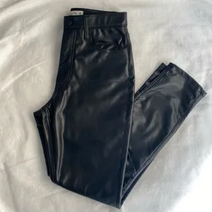 Abercrombie Curve Love vegan Leather Pants thumbnail 1