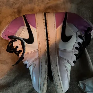 Nike High-Top thumbnail 1