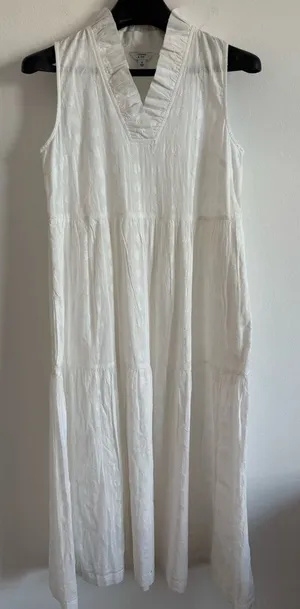 Crown &‎ Ivy Dress Women's Size Small White Tiered Cotton Preppy Coastal Beachy thumbnail 1