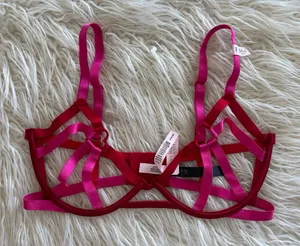 Victoria’s Secret Very Sexy Heartware Open-Cup Strappy Demi Bra Lipstick M-DD thumbnail 1