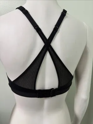Lululemon Up for It Bra Black Women’s Mesh Cross No Wire Back Medium Support thumbnail 3