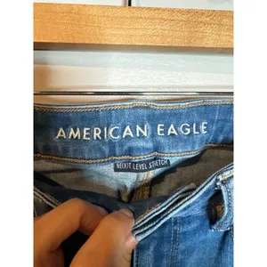 American Eagle medium wash Jegging jeans thumbnail 6