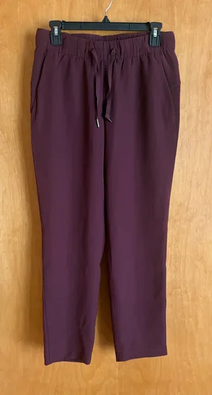 Lululemon On the Fly 7/8 Pant Womens 6‎ Burgundy Plum Drawstring Jogger thumbnail 1