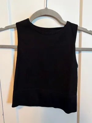 Aura Workout halter tank thumbnail 1