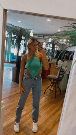 SheIn High Rise Cross Waist Straight Jeans thumbnail 3