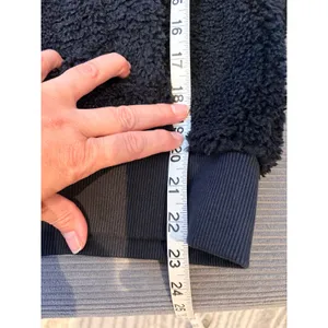 Lululemon Textured Fleece 1/2 Zip Hoodie Women 12 Black LW3FLRS NWT Plush Cozy thumbnail 9