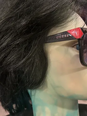 Guess Black Cat-Eye Sunglasses with Pink Corner Accents thumbnail 7