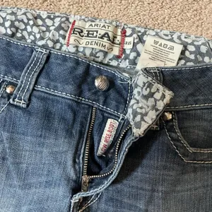 Ariat Womens Real Denim Bootcut Jeans Low Rise Whiskered Distressed Medium Wash thumbnail 8
