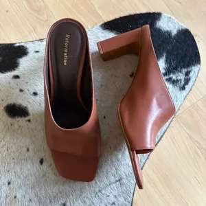 REFORMATION Lou Lou Block Heel Mule In Brown Size‎ 6.5 thumbnail 2