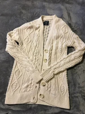 Abercrombie Sweater thumbnail 2
