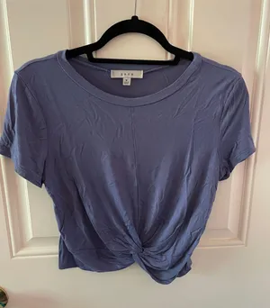 Purple Cropped Shirt Size M thumbnail 1