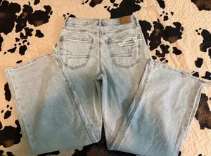 American Eagle Dreamy Drape Stretch Super High-Waisted Baggy Wide-Leg Jean thumbnail 2
