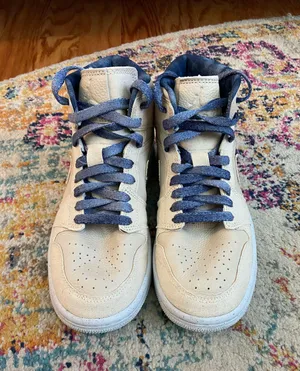 Nike Jordan Air 1 Mids thumbnail 2