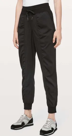 Lululemon Dance Studio Jogger size‎ 4 thumbnail 1
