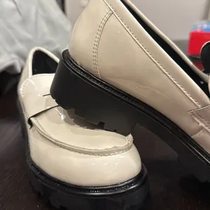 Steve Madden Lotto Lug Sole White Loafers thumbnail 9