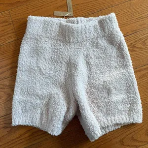 SKIMS Cozy Knit Fuzzy Shorts – Light Tan – S/M– NWT thumbnail 1