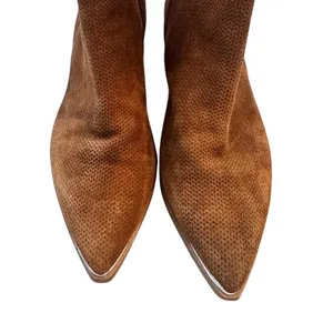 Marc Fisher Yale Chelsea Suede Perforated Metal Detail Boot Brown Point Toe 7.5 thumbnail 6