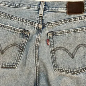 Levi's Wedgie Fit Shredded Straight Women's Jeans - 25 thumbnail 8