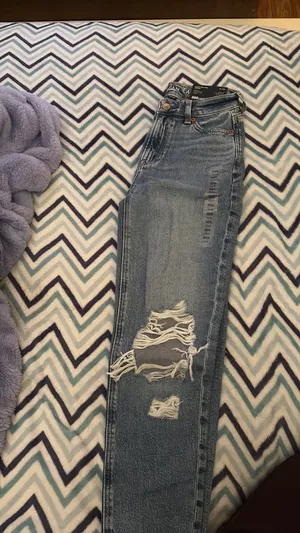 American Eagle Jeans Mom thumbnail 3