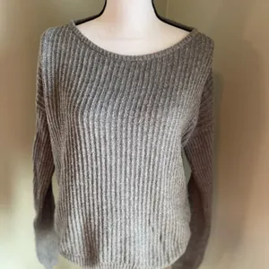 BRANDY MELVILLE‎ GRAY KNIT SWEATER thumbnail 2