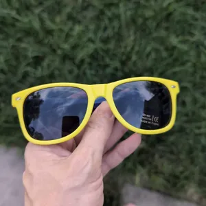 Cupcake Wine Vineyards Yellow & Blue Choose Joy Branded 400 UV Sunglasses - NWOT thumbnail 6