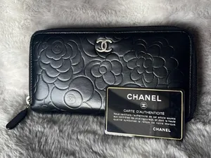 wallet thumbnail 1