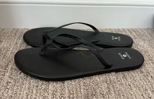 Shade & Shore Flip-Flops thumbnail 3