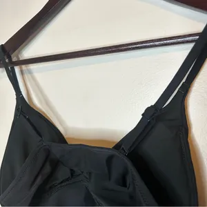 Aerie Triangle Swim Bikini Top V-Neck Black NWT Medium Removable Pads Neutral thumbnail 4