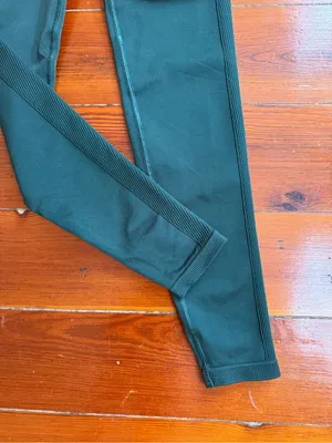 Abercrombie & Fitch YPB Seamless Core Hunter Green Leggings Sz Small 💚🍄 thumbnail 2