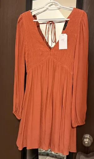 Dress thumbnail 1