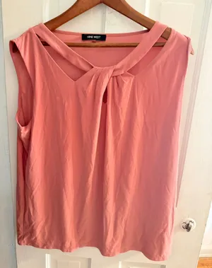 Nine West top thumbnail 1