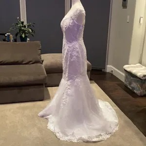 Gorgeous Mermaid Style Wedding Dress White Size 14 NWOT thumbnail 3
