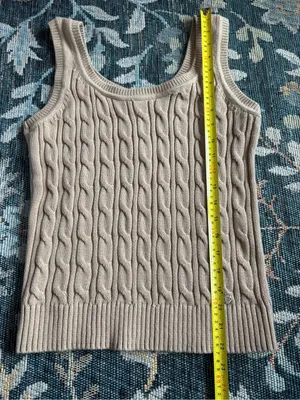NEW Tommy Hilfiger Beige Cable Knit V-Neck Sweater Tank Size Small thumbnail 4