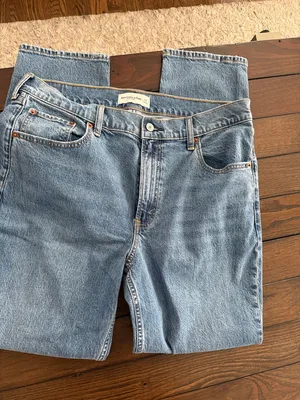 Abercrombie High Rise Straight Leg Jeans Size 32 Women’s Denim Medium Wash thumbnail 6