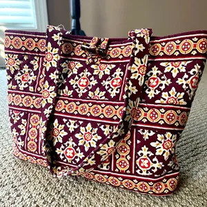 Vera Bradley Retired Medallion Burgundy Scroll Purse thumbnail 1