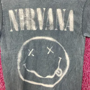 Nirvana Nevermind Tour Art Dead Eye Smiley Grunge Band Tee S thumbnail 2
