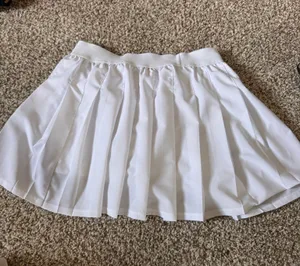 Alo skirt thumbnail 3