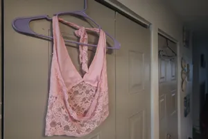 Shein lacey halter cropped tank sleeveless top in light baby pink size xs extra small. thumbnail 7