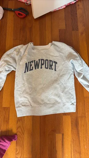 Brandy Melville Newport Crewneck thumbnail 2