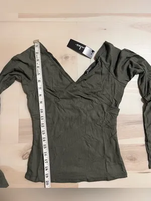Lulus NWT Women Small Khaki Olive Green Long Sleeve Ribbed Fitted Wrap Top thumbnail 6