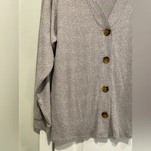NWOT Open Edit Size S Oversized gray Ribbed Knit Button Front Cardigan Sweater thumbnail 4